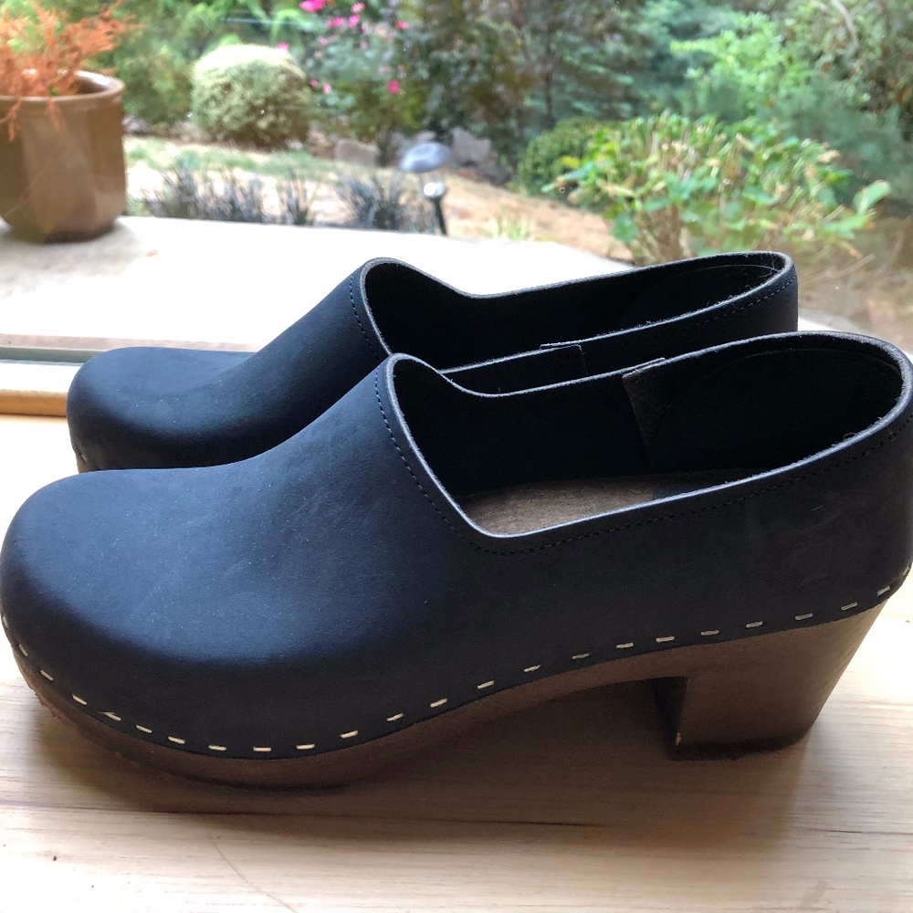 Sandgrens Clogs- Navy